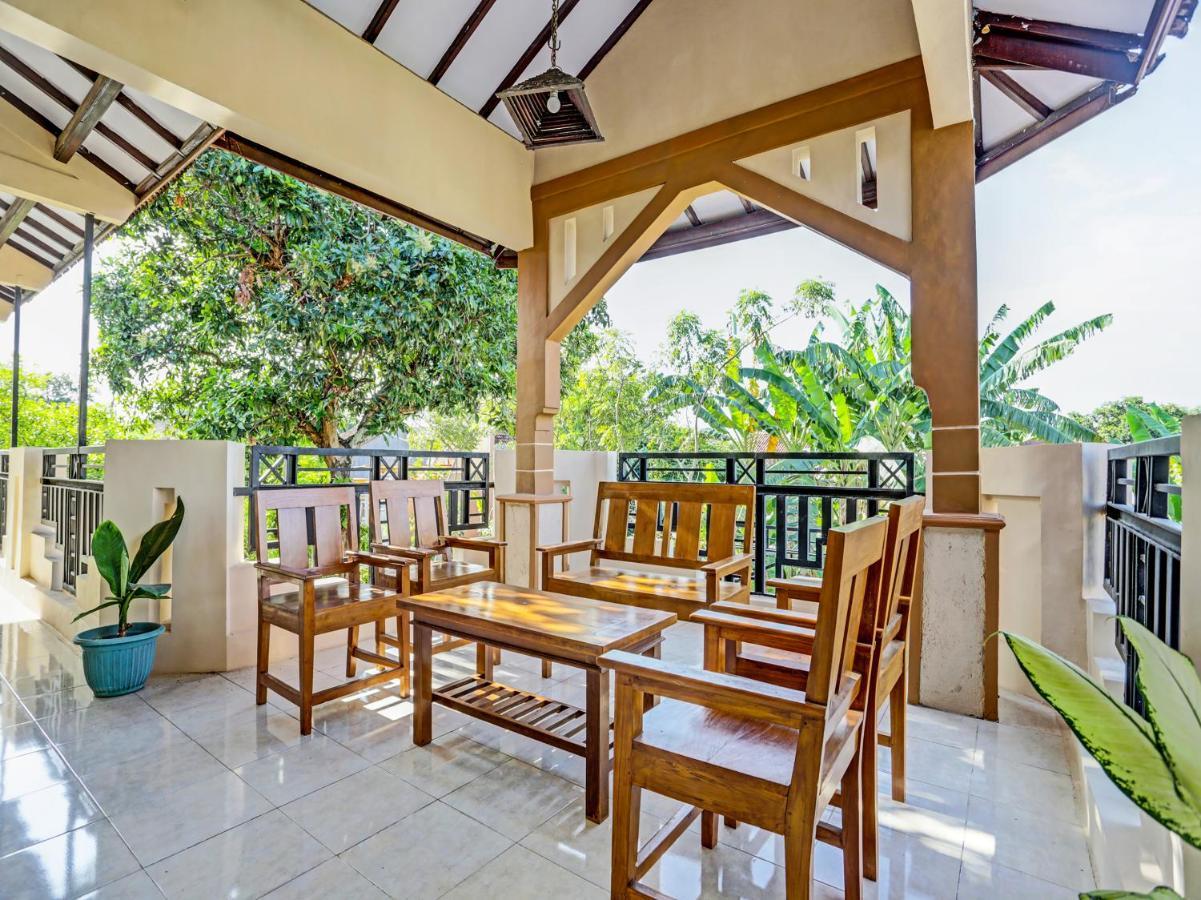Oyo 91261 Cita Suraya Homestay Banyuwangi  Exterior photo